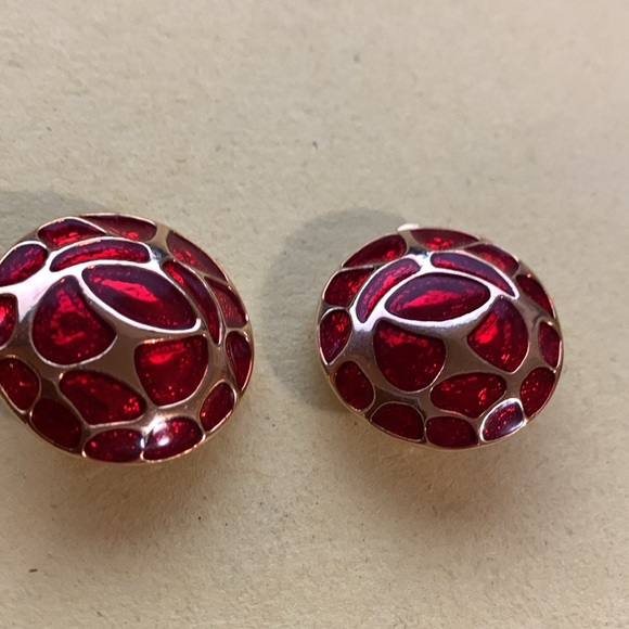 Beautiful clip on earrings* - Picture 2 of 4